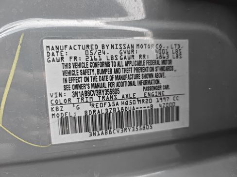 Used 2024 Nissan Sentra SV FWD image 22