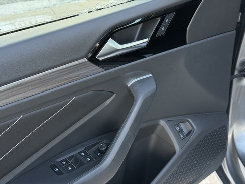 Used 2023 Volkswagen Jetta SEL image 19