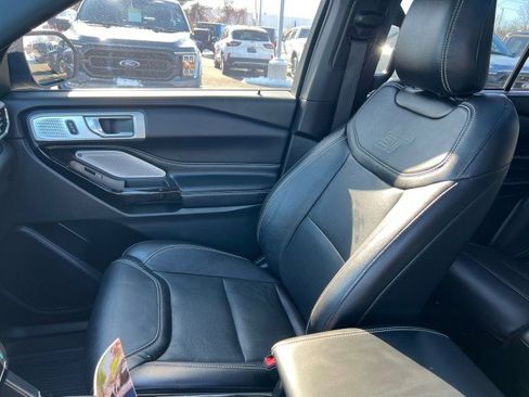 Certified 2022 Ford Explorer ST w/ Equipment Group 401A image 9