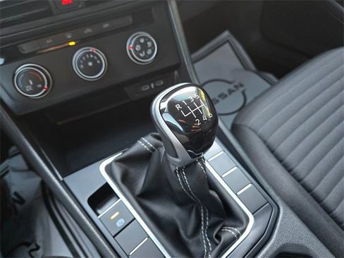 Used 2024 Volkswagen Jetta S image 34