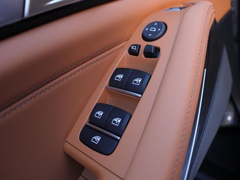 New 2026 BMW X5 xDrive50e w/ Climate Comfort Package image 26