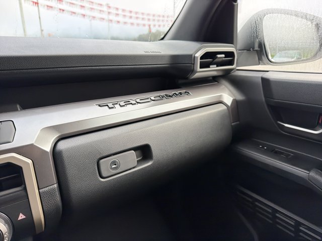 Used 2026 Toyota Tacoma TRD Off-Road AWD/4WD image 24