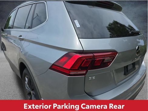 Used 2024 Volkswagen Tiguan SE FWD image 9