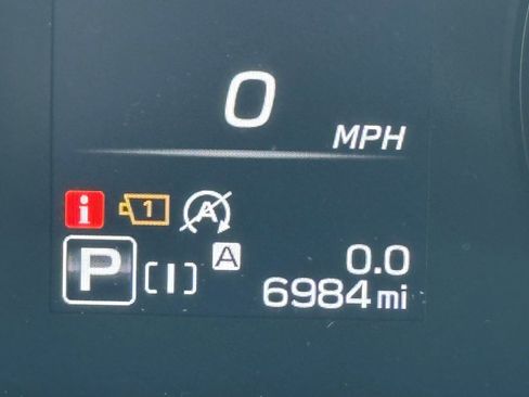 Used 2024 Subaru Crosstrek 2.0i image 10