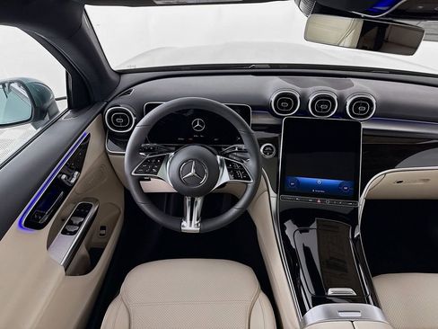 Used 2026 Mercedes-Benz GLC 300 4MATIC image 22