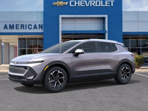 New 2026 Chevrolet Equinox EV LT image 3