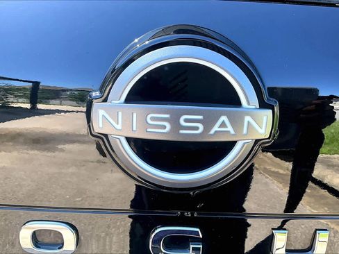 Certified 2023 Nissan Rogue SL w/ SL Premium Package AWD/4WD image 31