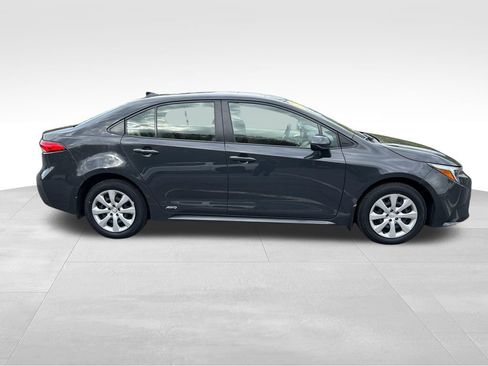 Used 2024 Toyota Corolla LE AWD/4WD image 6