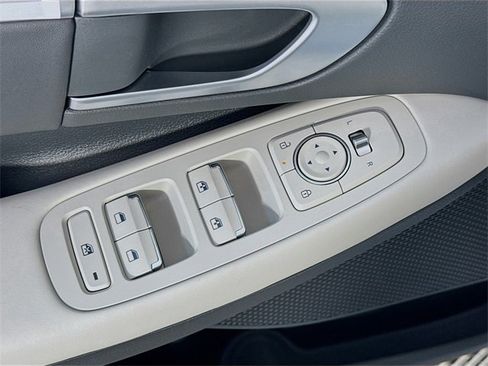 New 2025 Hyundai Sonata SEL image 22