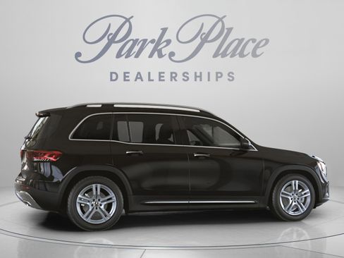 Certified 2020 Mercedes-Benz GLB 250 image 24