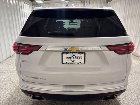 Used 2023 Chevrolet Traverse High Country image 5
