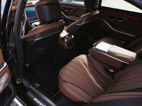 New 2025 Mercedes-Benz S 63 AMG S image 7