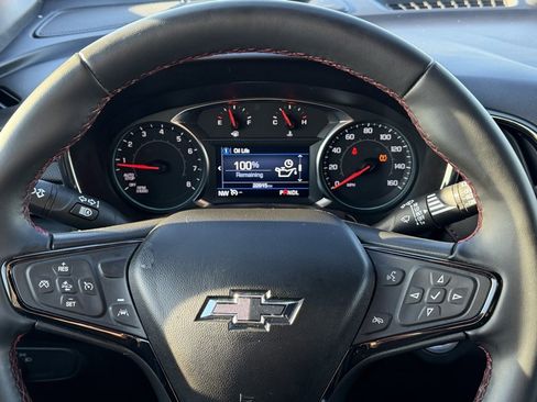 Used 2023 Chevrolet Equinox RS image 18