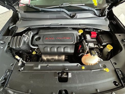 Used 2022 Jeep Compass Limited image 17