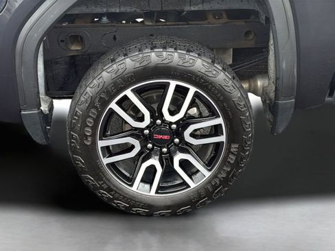 Used 2023 GMC Sierra 1500 AT4 w/ AT4 Premium Package AWD/4WD image 22