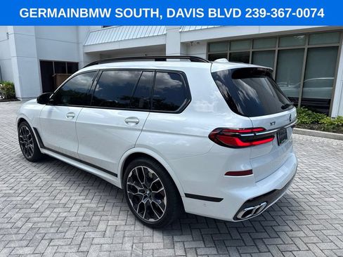 Used 2025 BMW X7 M60i AWD/4WD image 3