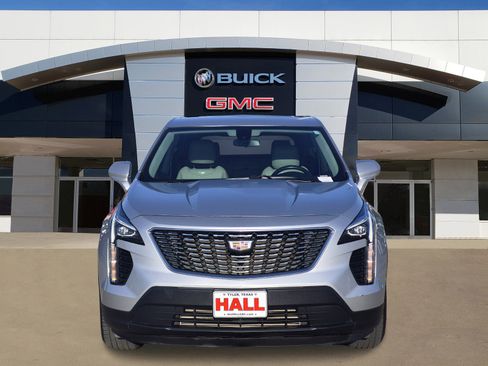 Certified 2019 Cadillac XT4 Luxury FWD image 2