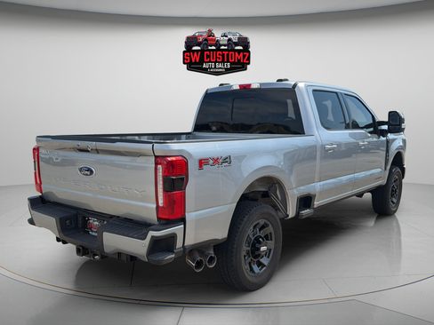Used 2023 Ford F250 Lariat w/ Lariat Ultimate Package AWD/4WD image 7