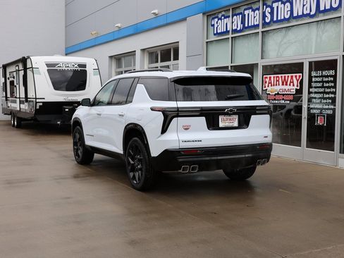 New 2026 Chevrolet Traverse RS image 8