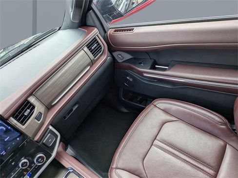 Used 2024 Ford Expedition Max Limited image 19