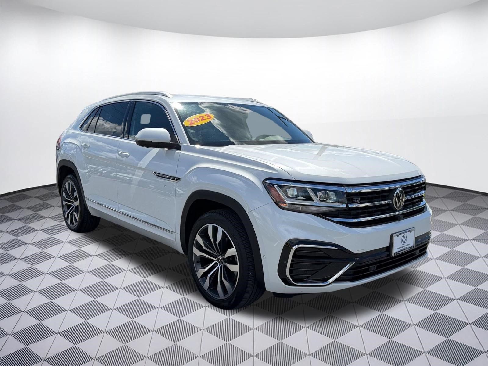 Certified 2023 Volkswagen Atlas Cross Sport SEL Premium R-Line AWD/4WD image 7