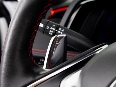 Used 2021 Chevrolet Corvette 2LT w/ Engine Appearance Package image 20