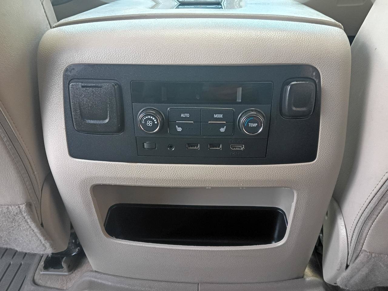 Used 2017 GMC Yukon Denali AWD/4WD image 28