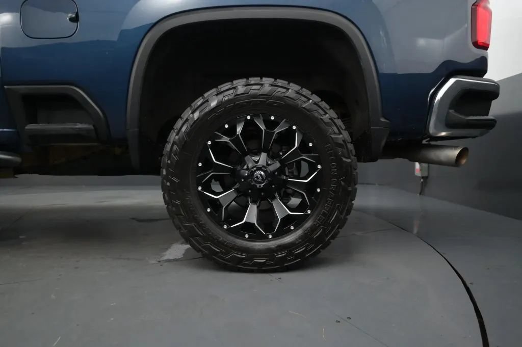 Used 2020 Chevrolet Silverado 2500 LTZ w/ Technology Package AWD/4WD image 21