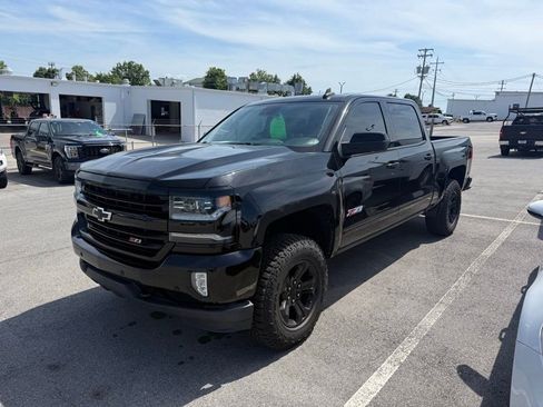 Used 2018 Chevrolet Silverado 1500 LTZ Z71 w/ LTZ Plus Package AWD/4WD image 2