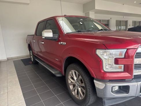 Used 2017 Ford F150 Lariat w/ Equipment Group 502A Luxury AWD/4WD image 3