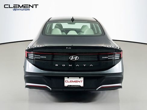 New 2026 Hyundai Sonata SE FWD image 7