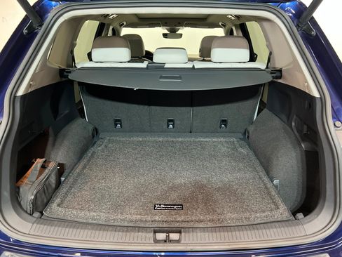 Used 2021 Volkswagen Tiguan SEL AWD/4WD image 23