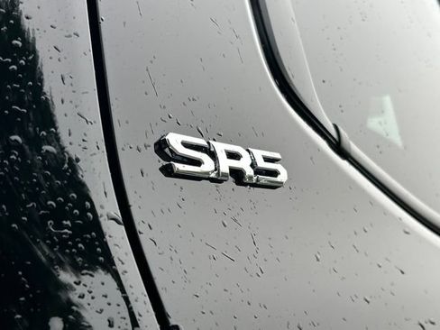 Certified 2025 Toyota Tacoma SR5 AWD/4WD image 15