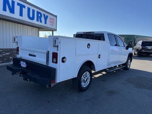 Used 2024 Chevrolet Silverado 2500 LT w/ Convenience Package image 10