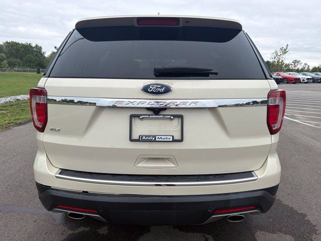 Used 2018 Ford Explorer XLT w/ Equipment Group 202A FWD image 8