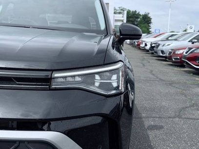 Used 2025 Volkswagen Taos SE