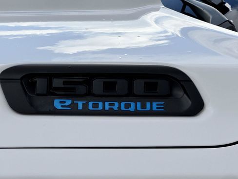 Used 2021 RAM 1500 Big Horn RWD image 12