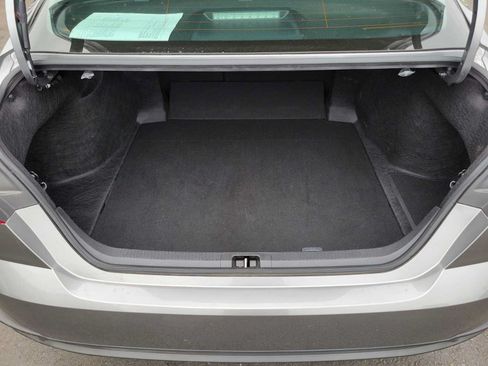 Used 2025 Toyota Camry SE FWD image 14