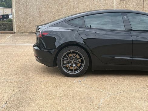Used 2021 Tesla Model 3 Long Range AWD/4WD image 13