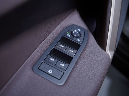 Used 2026 BMW iX xDrive45 image 16