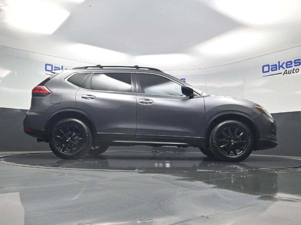 Used 2017 Nissan Rogue SV w/ Midnight Edition AWD/4WD image 44