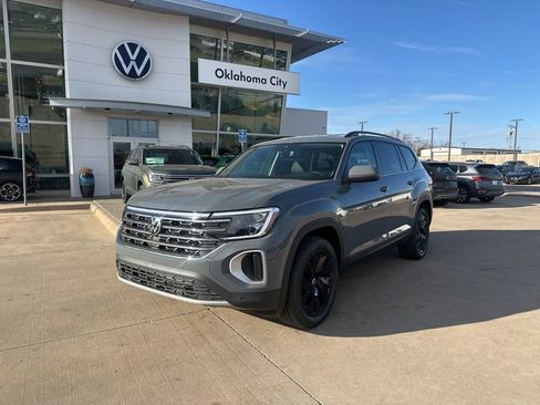 New 2026 Volkswagen Atlas SE AWD/4WD image 1