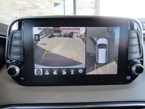Used 2019 Hyundai Santa Fe FWD image 18