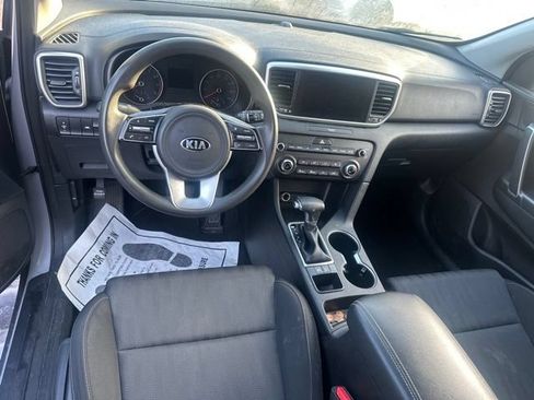Used 2020 Kia Sportage LX FWD image 9