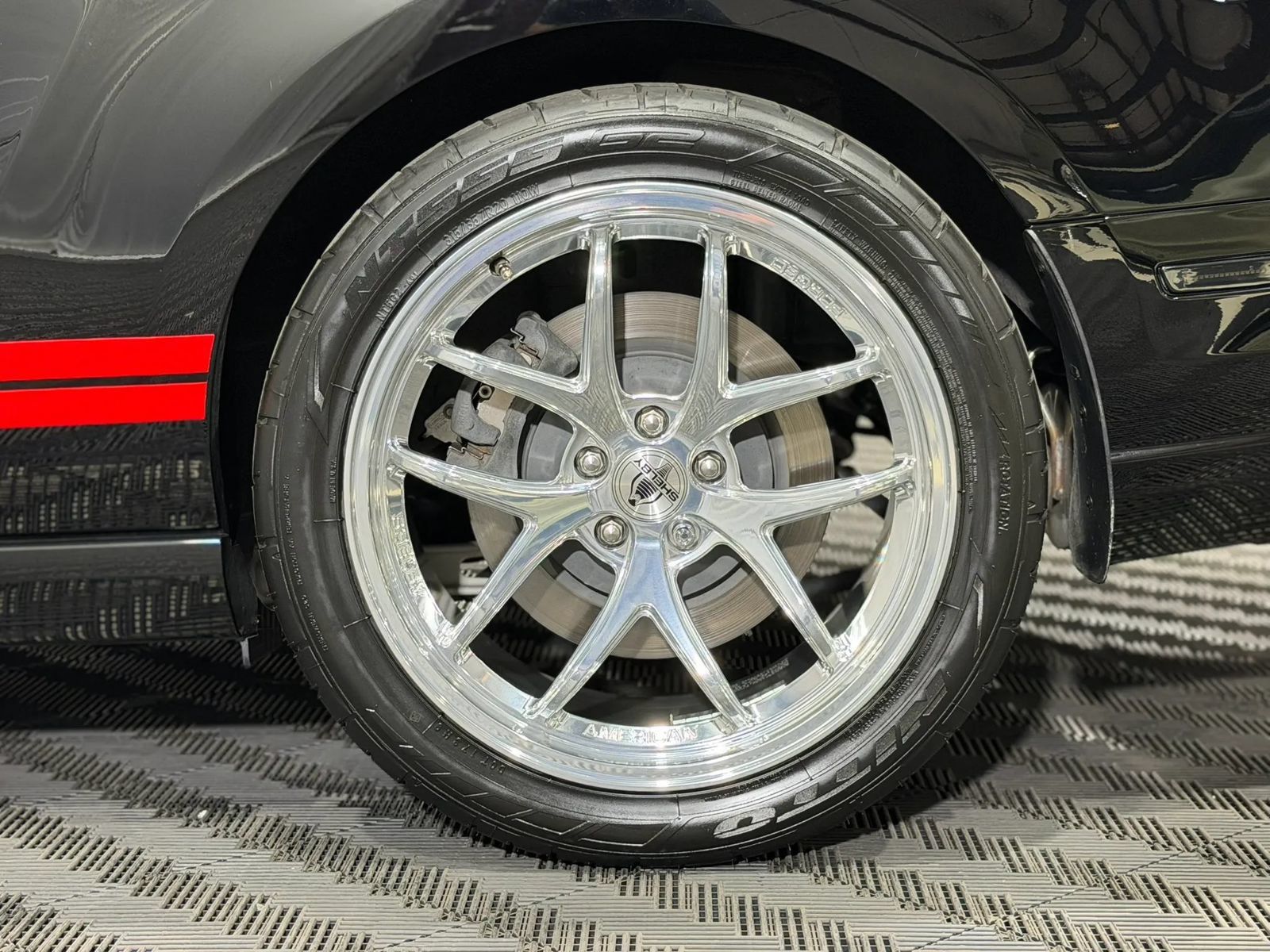 Used 2013 Ford Mustang Shelby GT500 w/ Electronics Pkg RWD image 12