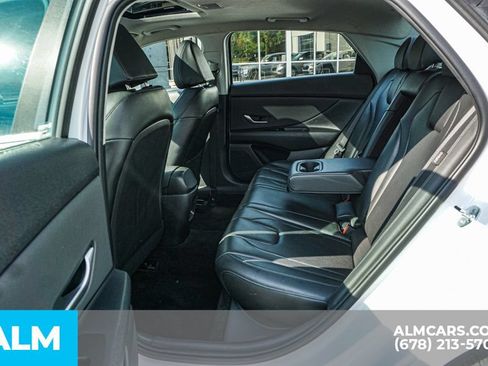 Used 2024 Hyundai Elantra Limited FWD image 21