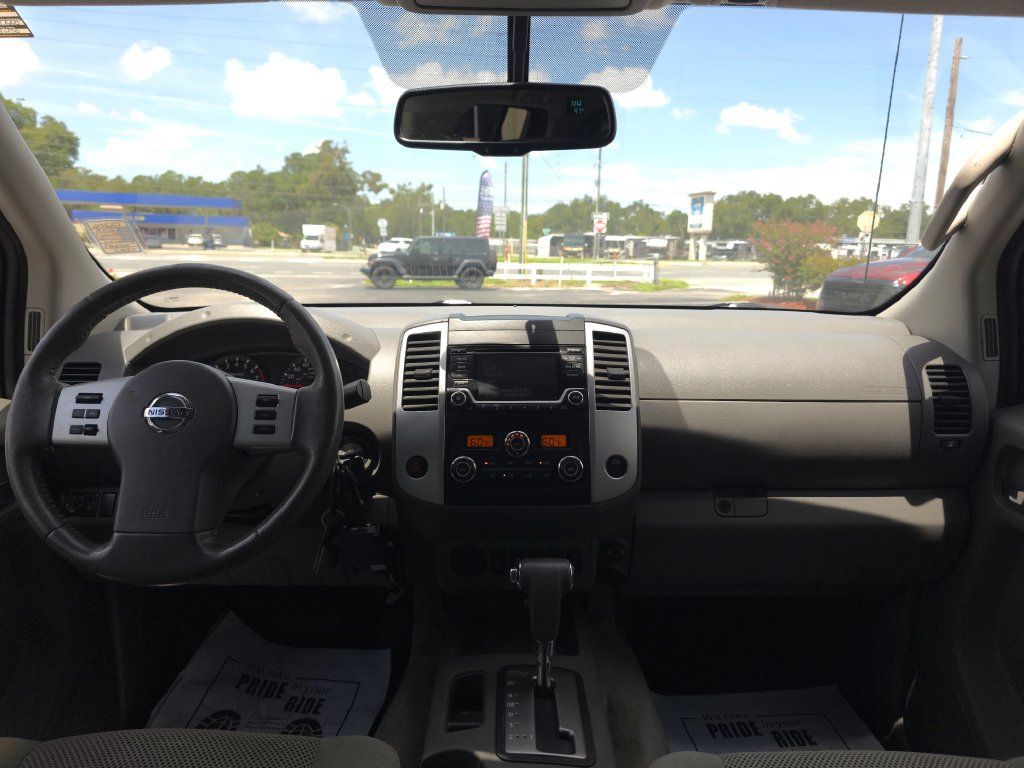 Used 2018 Nissan Frontier SV w/ Value Truck Package RWD image 18