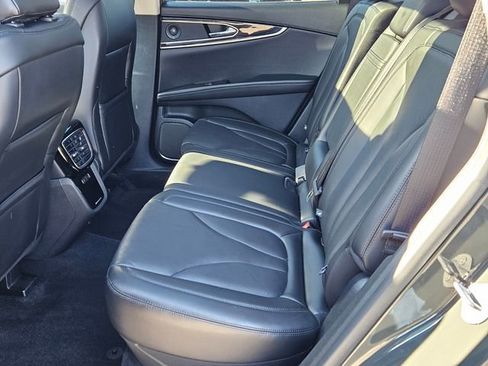 Used 2023 Lincoln Nautilus Reserve w/ Luxury Package image 13