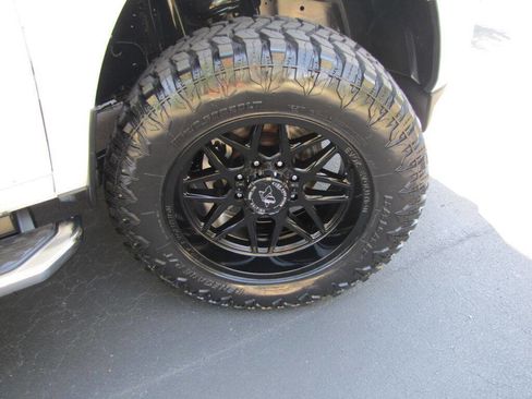 Used 2022 RAM 2500 Big Horn AWD/4WD image 36