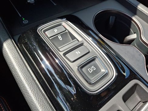 Used 2024 Honda Pilot TrailSport image 15